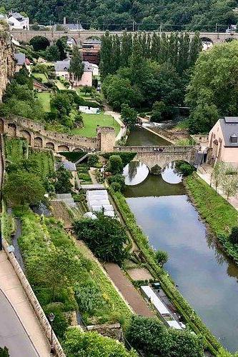 Chemin de la Corniche